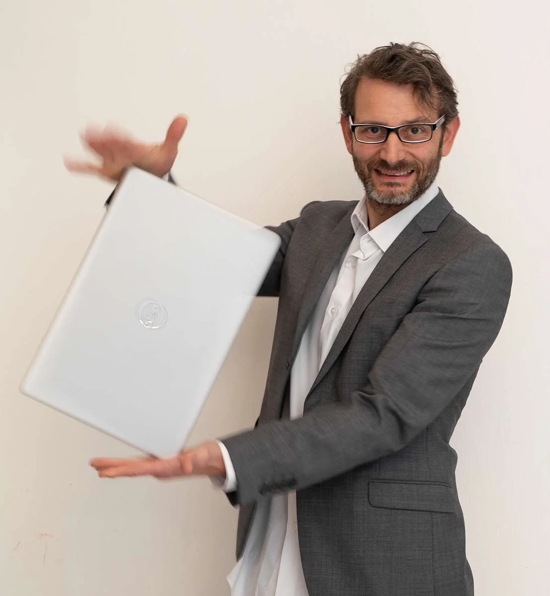 Dave Meyer spinning his computer some more